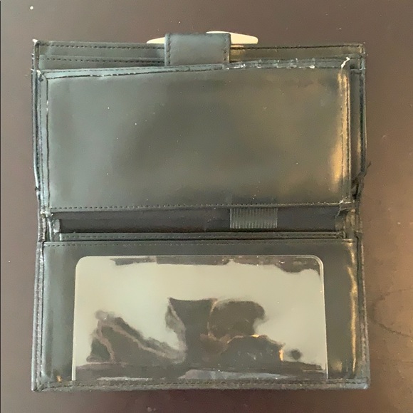 Fossil Wallet w/Checkbook - Picture 3 of 4